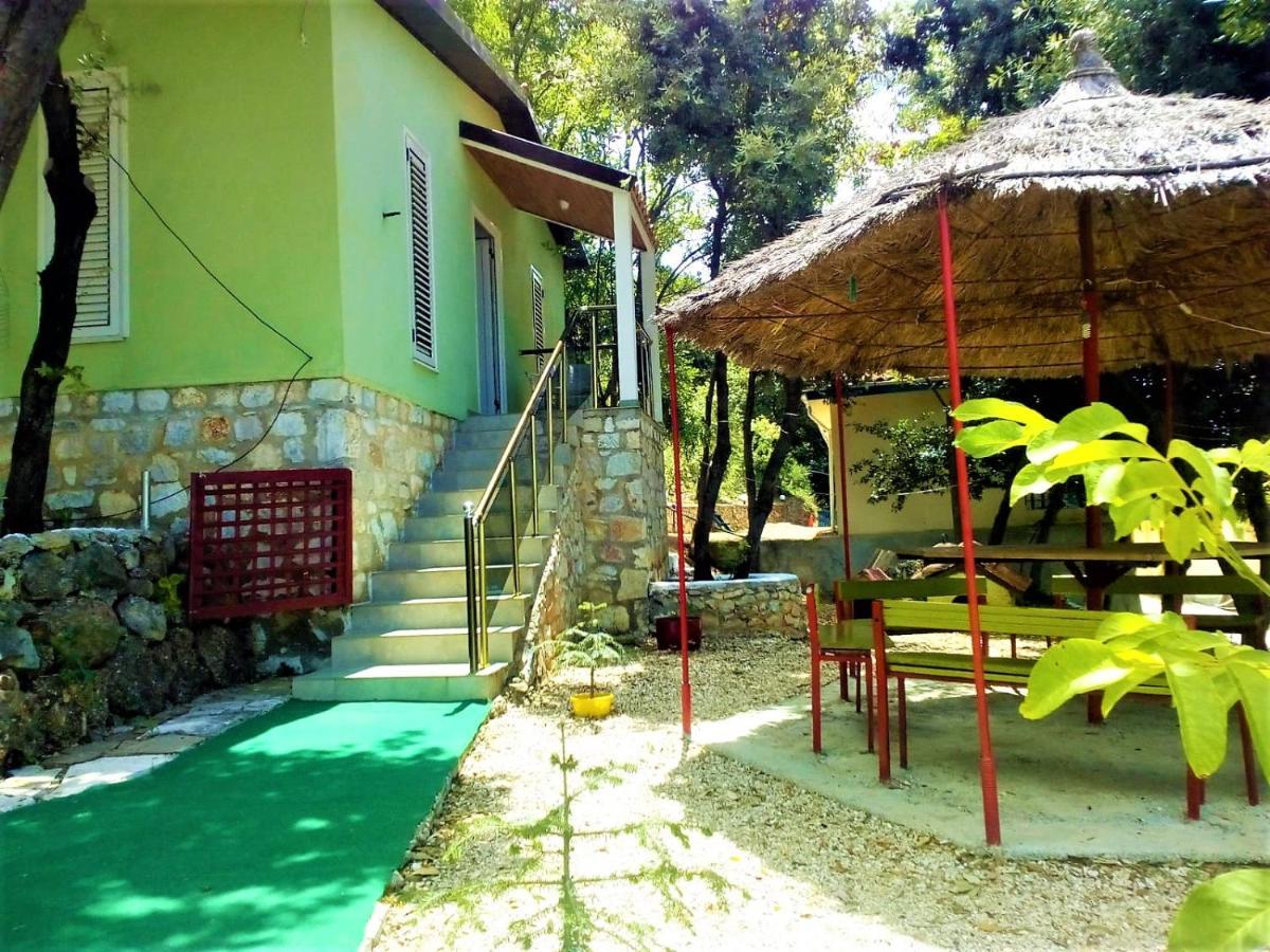Ramo'S Green Beachside Retreat - Cozy 2 Bedroom Home Vlorë Eksteriør billede