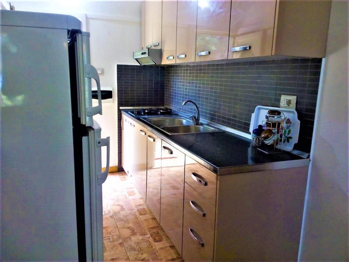 Ramo'S Green Beachside Retreat - Cozy 2 Bedroom Home Vlorë Eksteriør billede