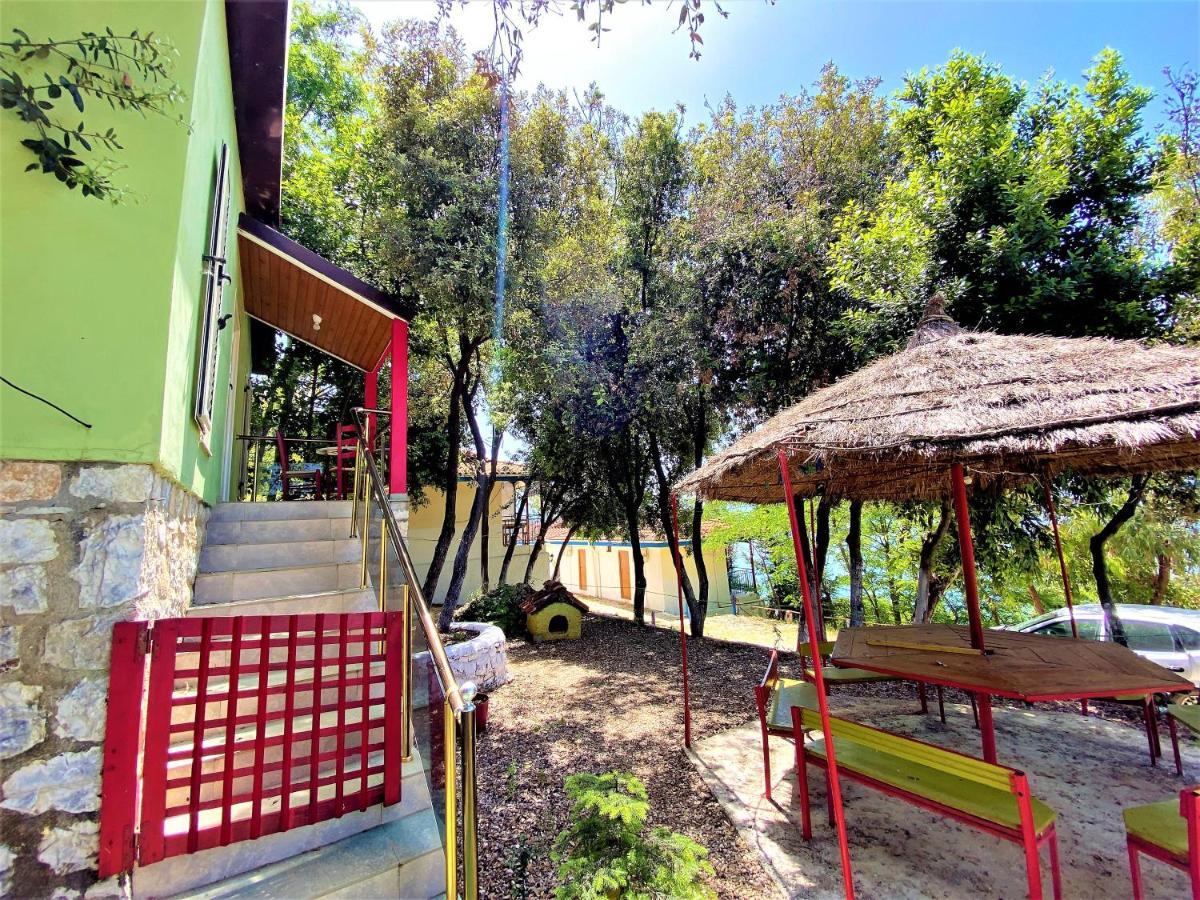 Ramo'S Green Beachside Retreat - Cozy 2 Bedroom Home Vlorë Eksteriør billede