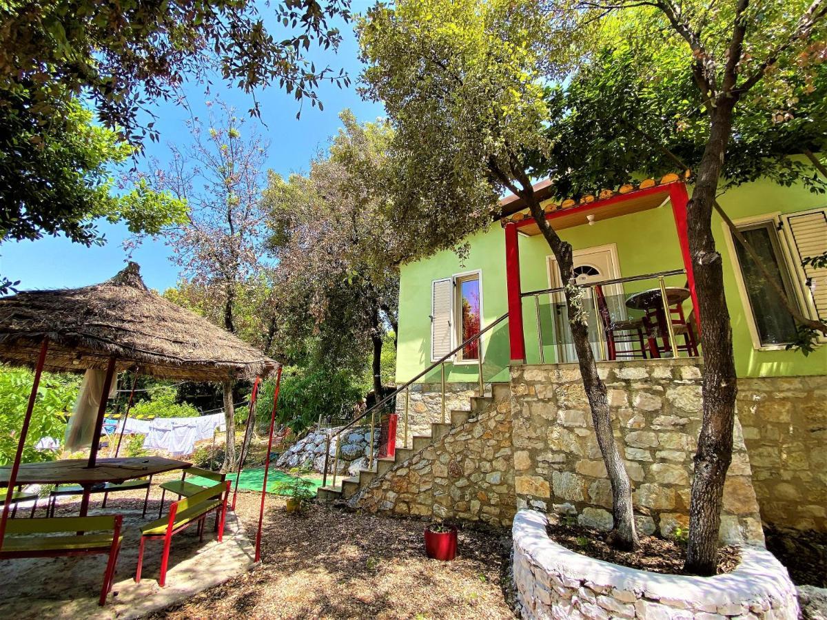Ramo'S Green Beachside Retreat - Cozy 2 Bedroom Home Vlorë Eksteriør billede
